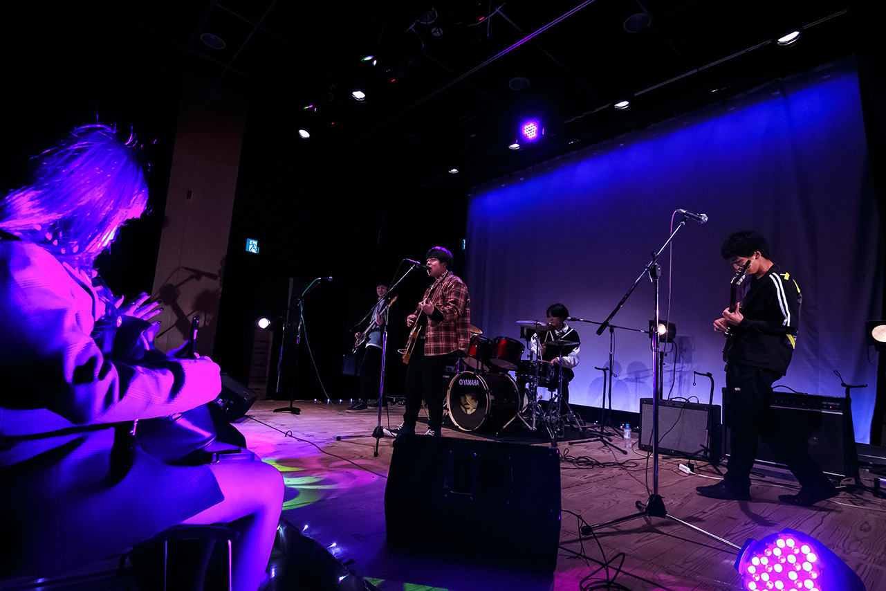 写真：20210321_hopefulfes_2nd_ボーカルと観衆